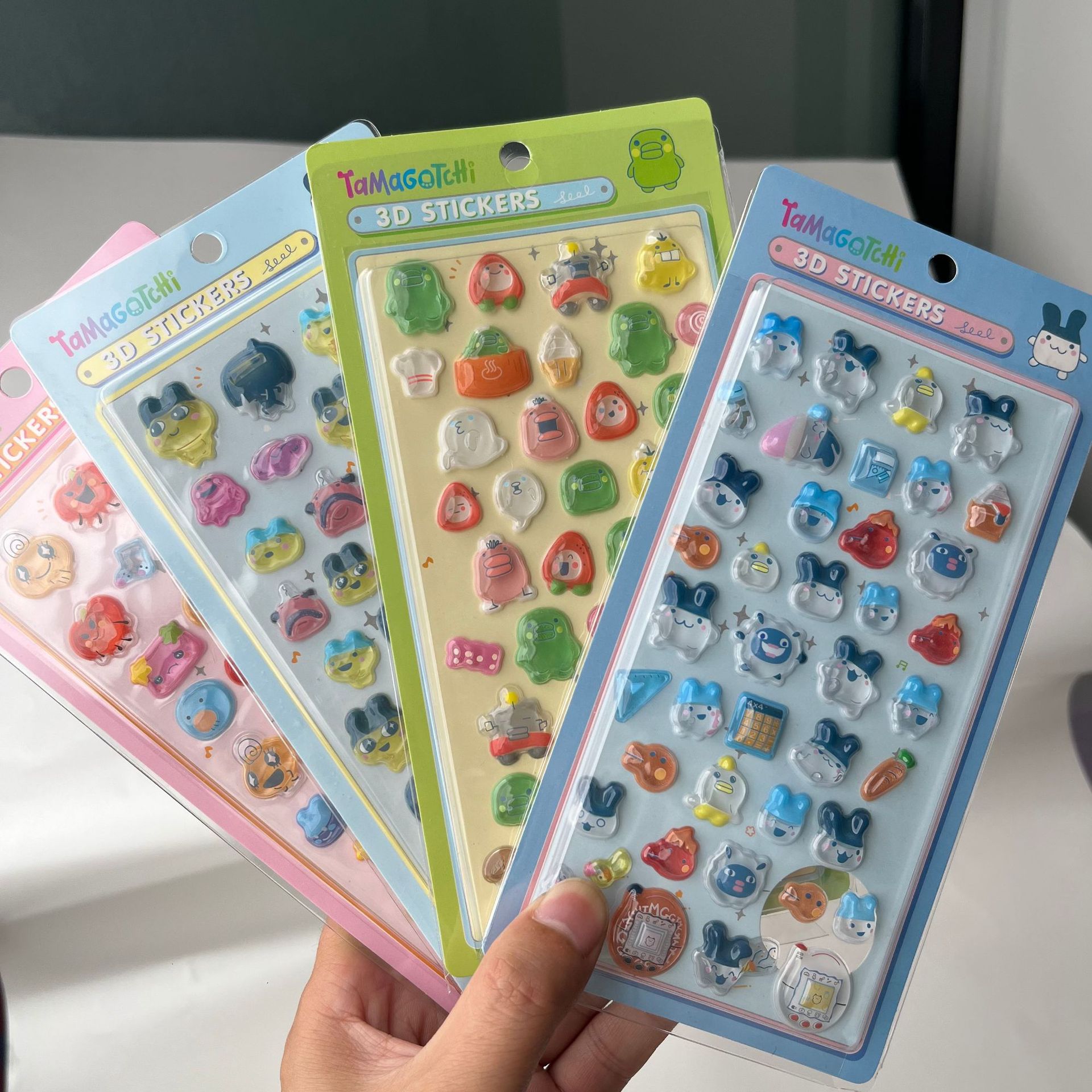 Pet Supplies Delivery - Urocze naklejki 3D Tamagotchi, retro cyfrowy